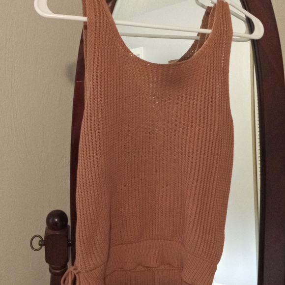 Knit tank top - Picture 2 of 3